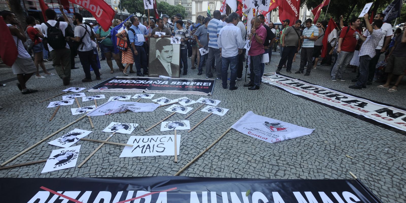 Estado brasileiro pede desculpas por desaparecimento de aluno da UnB durante a ditadura militar