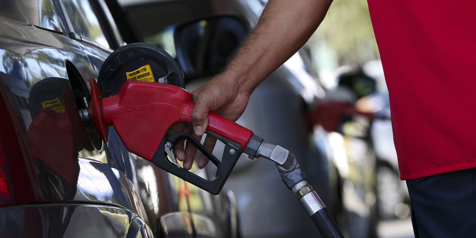 Reunião sobre aumento do etanol na gasolina para 32% é adiada pelo governo