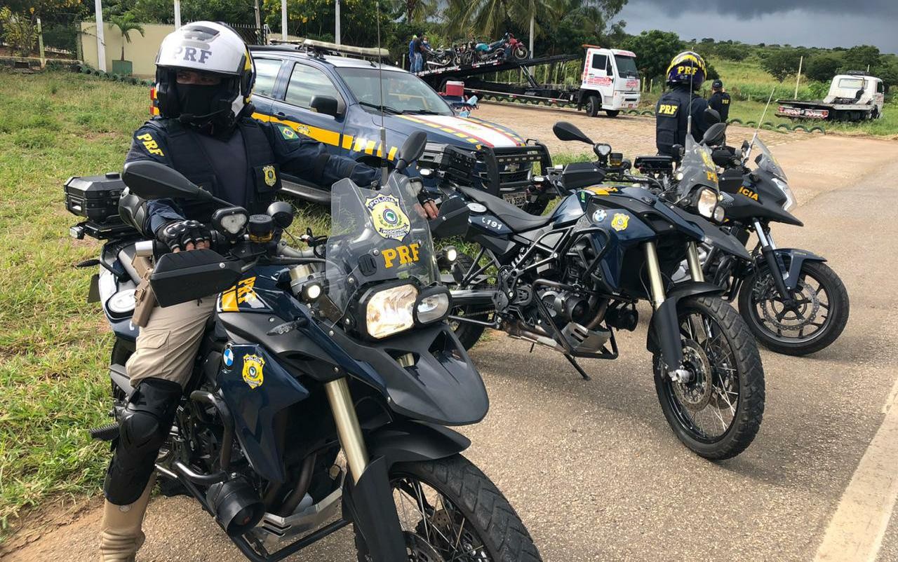 Jovem que tentou furtar moto da PRF para 'farmar aura' é solto após audiência de custódia na Paraíba