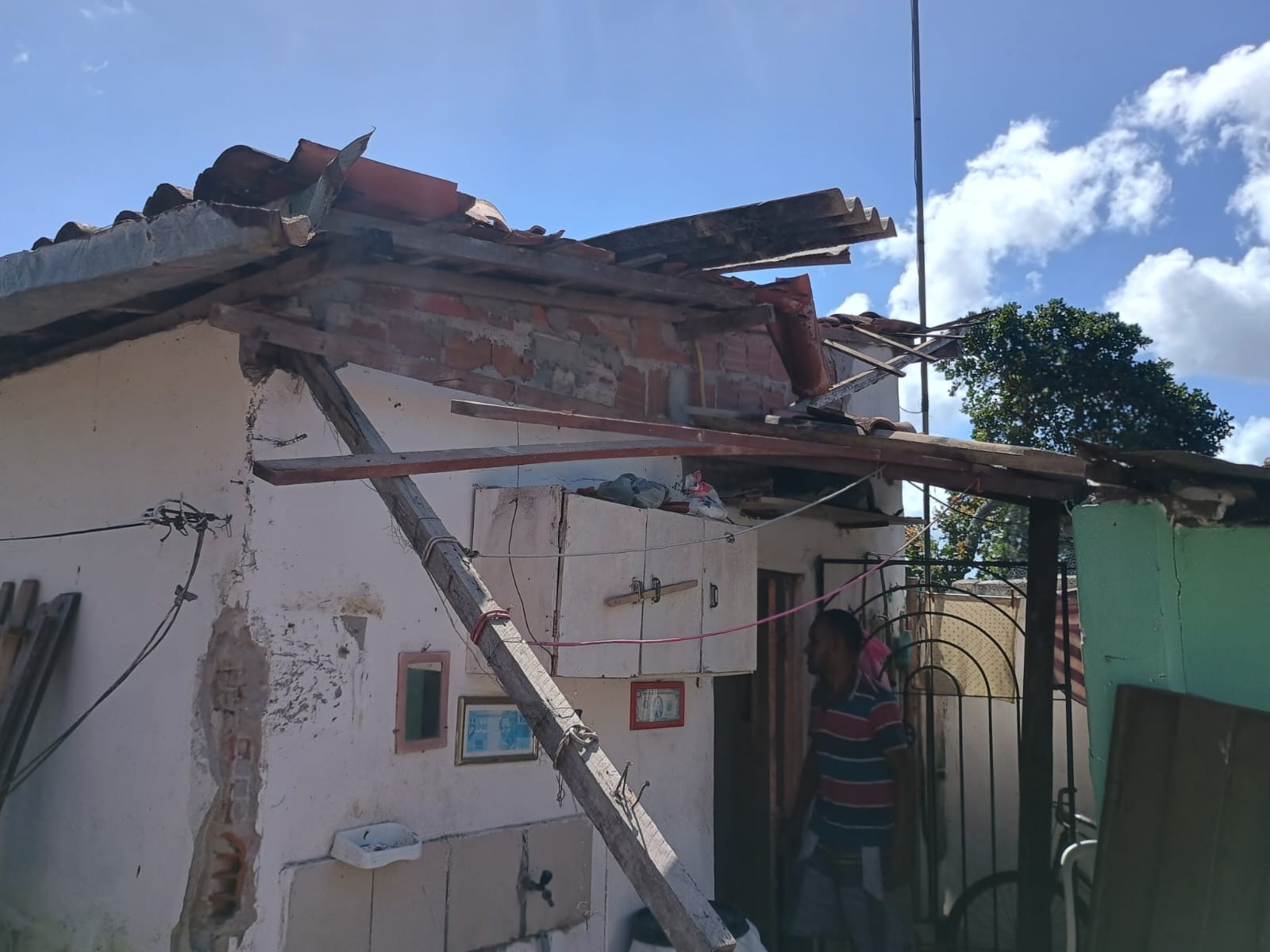 Idoso fica gravemente ferido em João Pessoa após explosão de fossa durante tentativa de limpeza