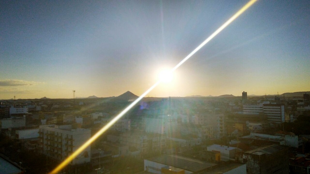 Mais de 100 municípios da Paraíba enfrentam alerta de baixa umidade do ar neste domingo