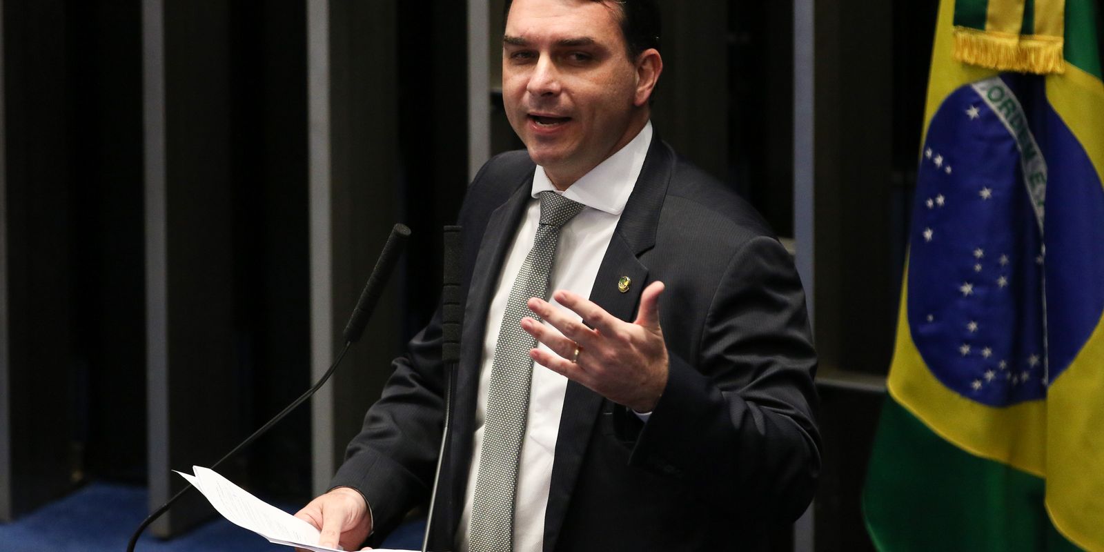 PGR solicita depoimento de Flávio Bolsonaro por suposta calúnia contra Lula