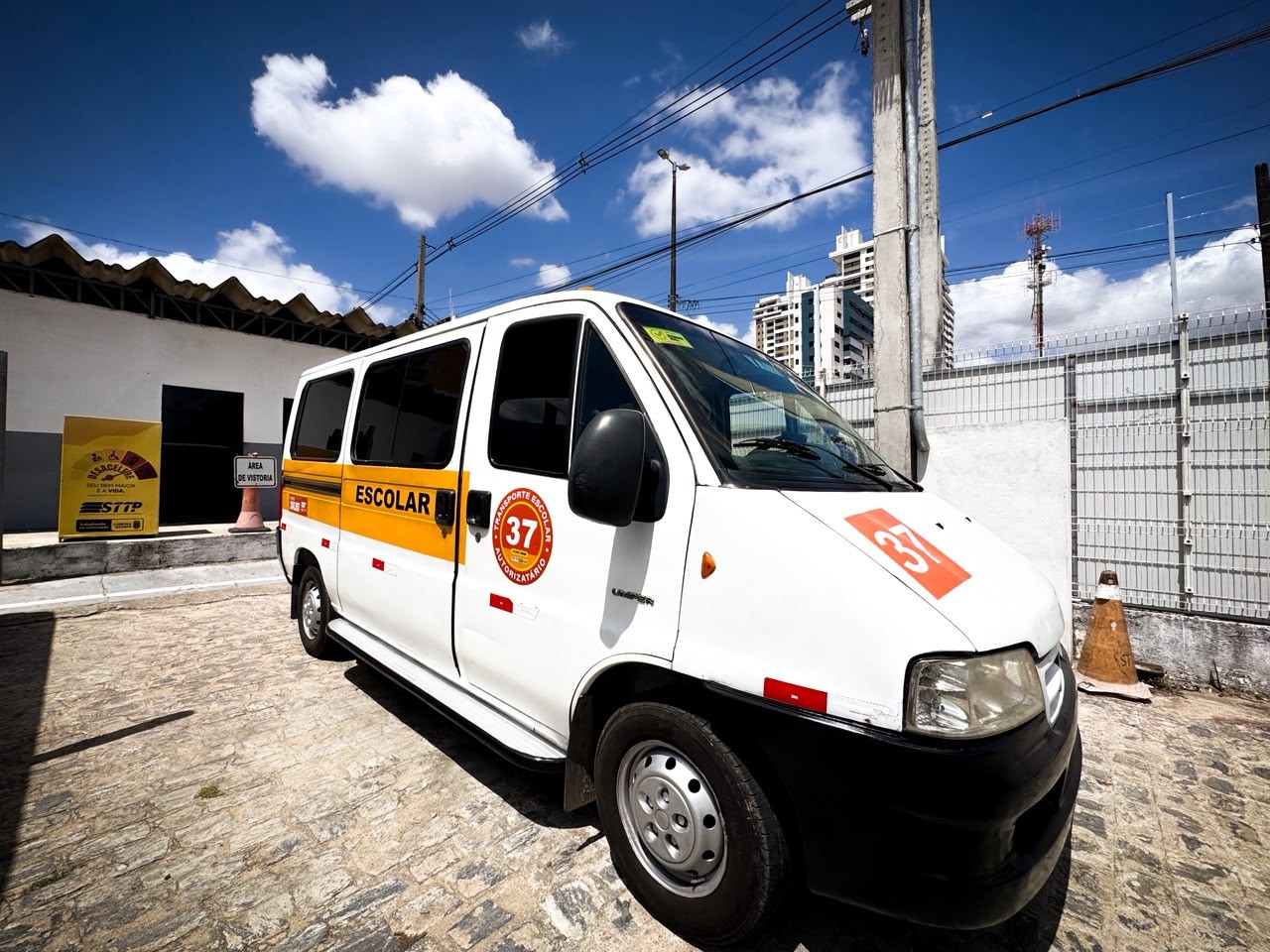 Vistoria obrigatória do transporte escolar privado inicia nesta terça (21) em Campina Grande