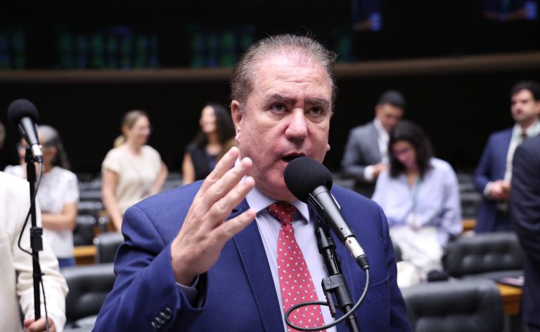 Projeto de lei propõe subsídio federal para seguro contra catástrofes naturais