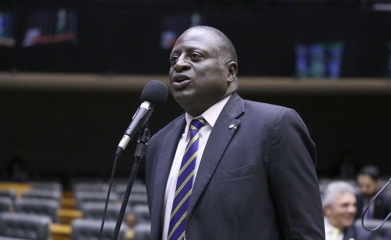 Projeto de lei na Câmara dos Deputados busca reconhecer a Seleção Brasileira de Futebol como símbolo da identidade nacional