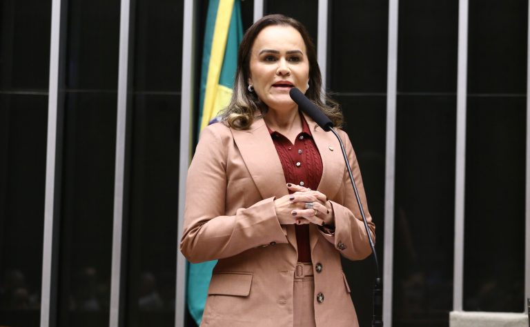 Proposta estabelece novas regras para segurança sanitária e controle de piscinas