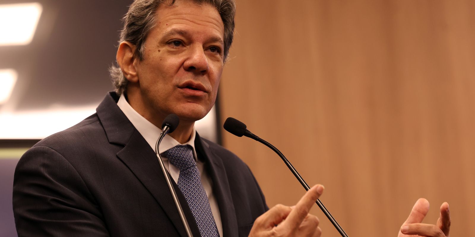 PT oficializa Fernando Haddad para o governo de São Paulo com Márcio França como vice