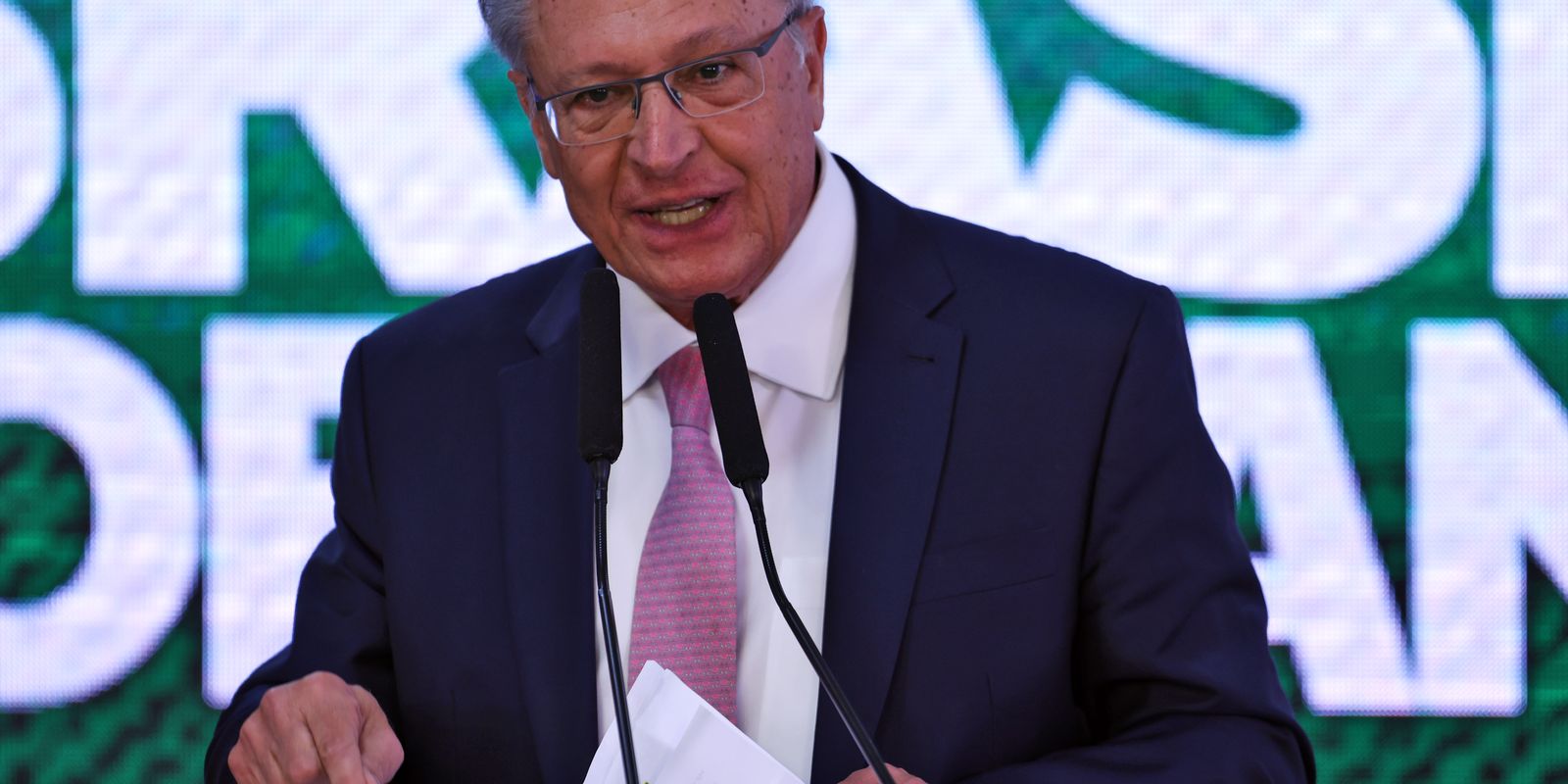Alckmin afirma que lei de reciprocidade não é retaliação contra o tarifaço dos EUA nas exportações