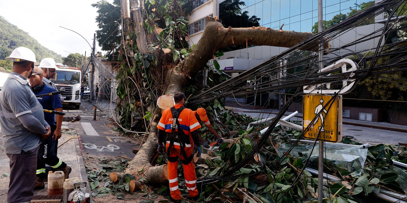 Rede elétrica resiliente exige investimento de concessionárias para evitar apagões
