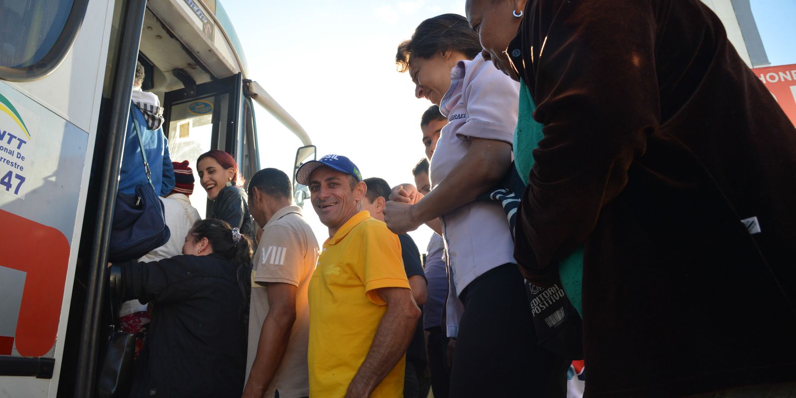 Rodoviários do Rio suspendem greve temporariamente em busca de reajuste salarial