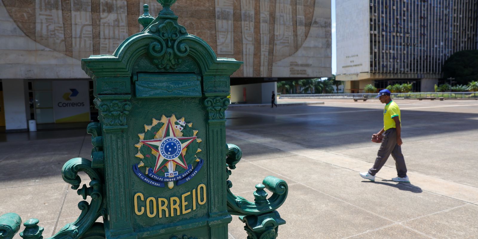 TCU aponta risco fiscal nos Correios e sugere compensação de custos para universalização