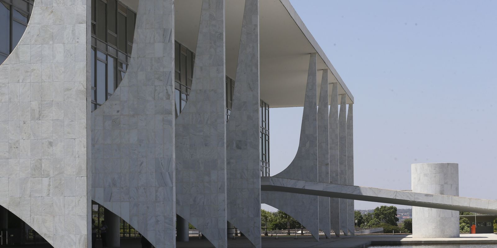 Saiba as funções do presidente da República e de governadores para 2026