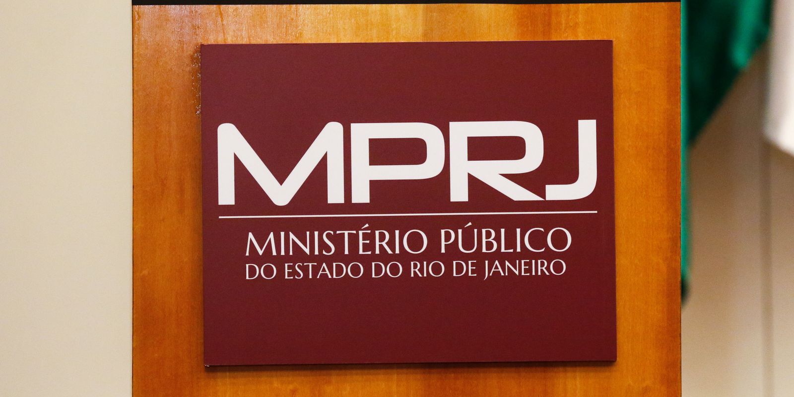 O impacto das organizações criminosas na democracia é debatido no Rio
