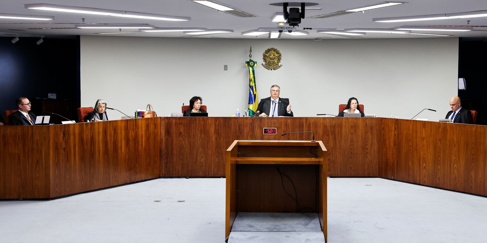STF debate dispensa de diploma de jornalista em julgamento na Primeira Turma