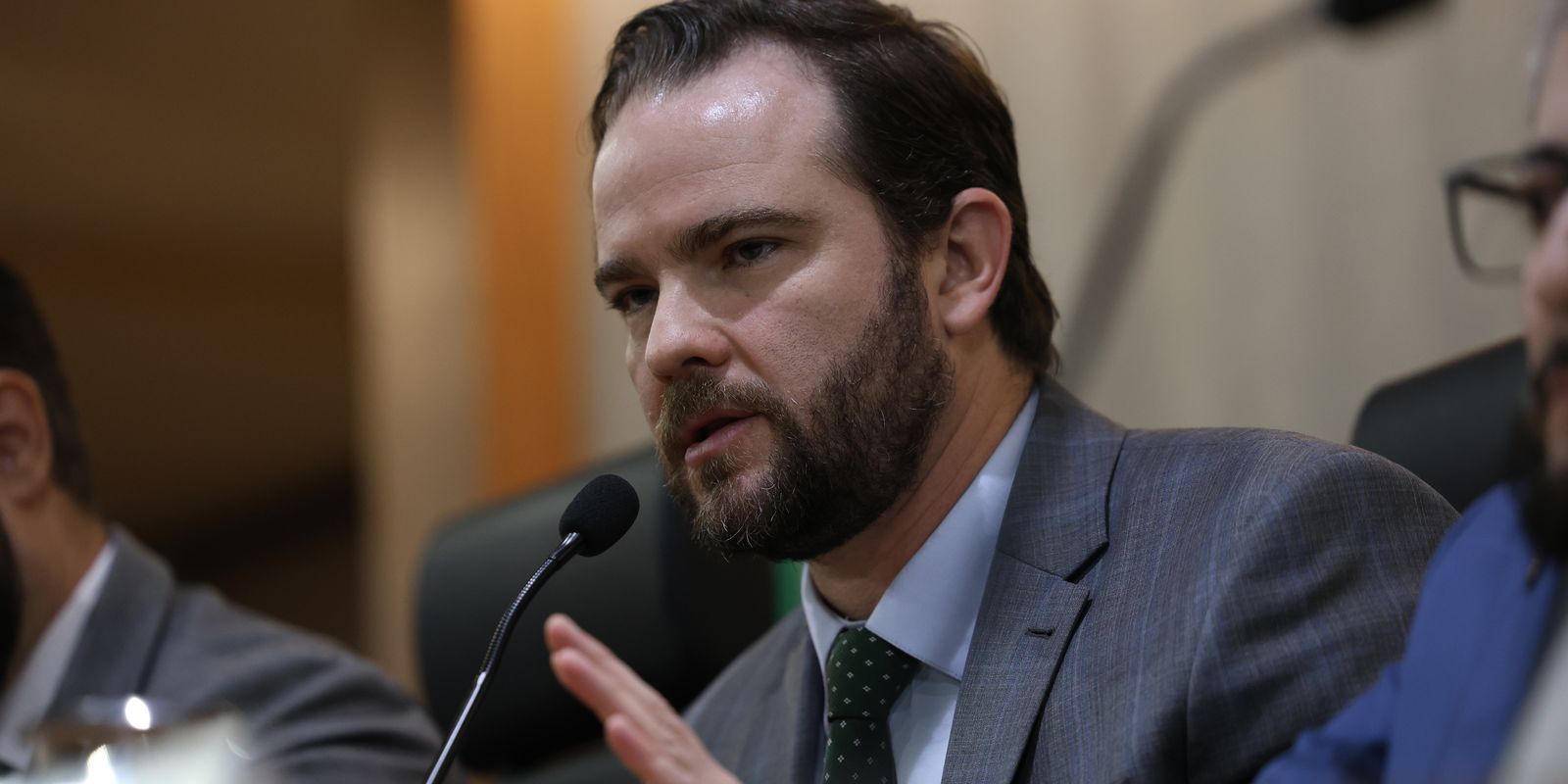 Dario Durigan vai mediar negociação da dívida do Rio com BNDES e Banco do Brasil