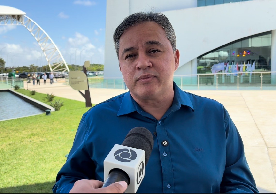 Efraim Filho defende cortes de impostos para microempreendedores em João Pessoa