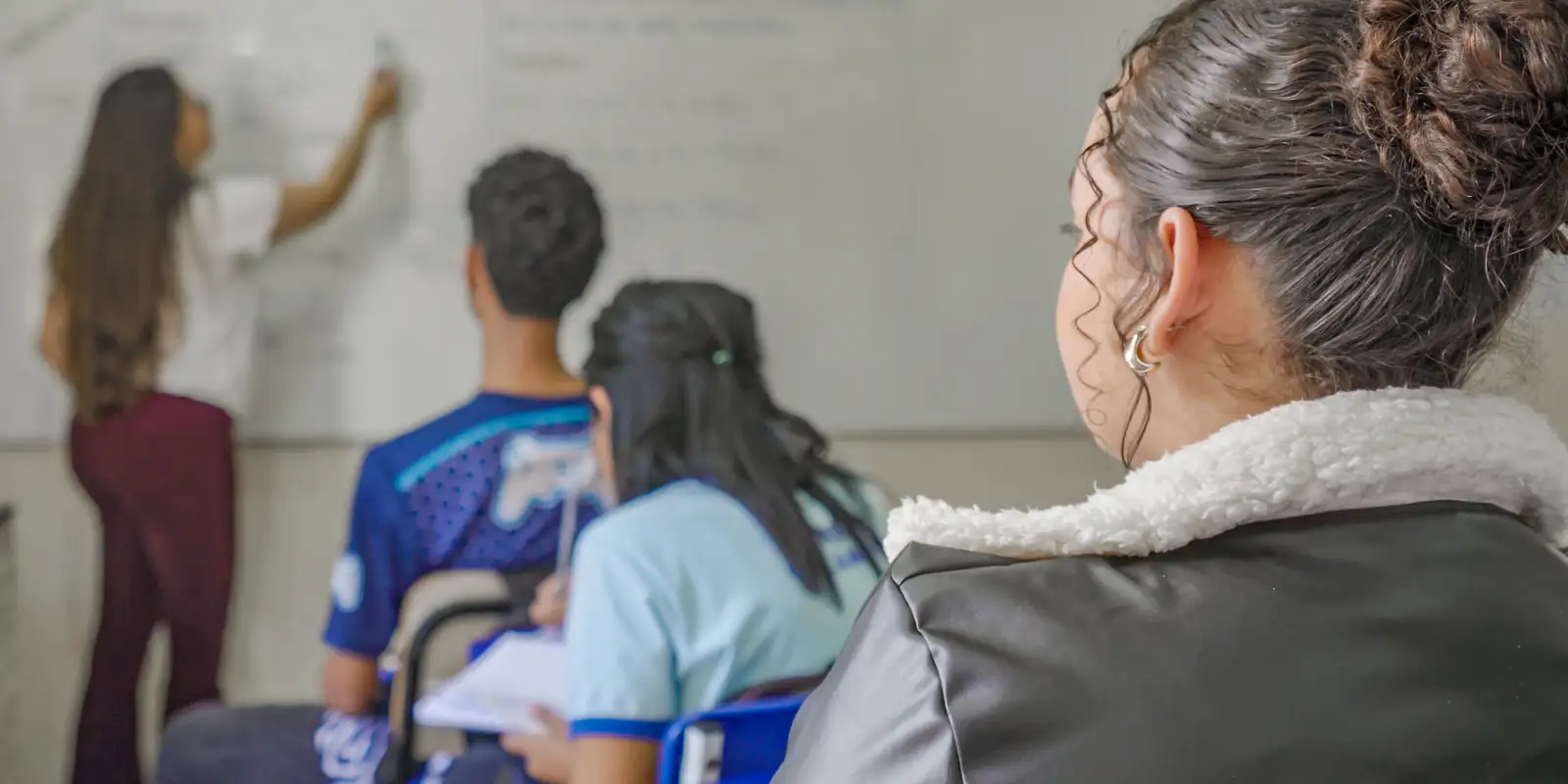 Gravidez na adolescência reduz oportunidades, autonomia e educação de meninas no Brasil