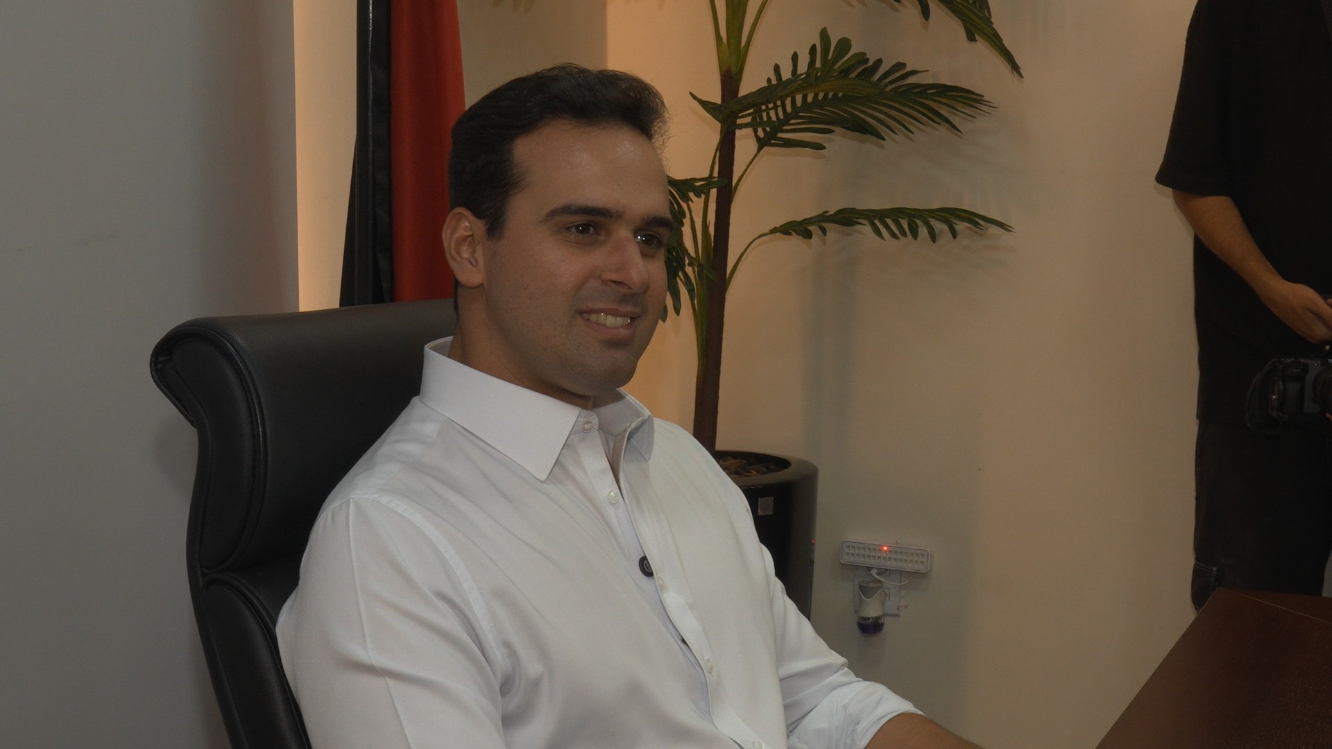 Lucas Ribeiro destaca projetos de educação e encontro com intercambistas