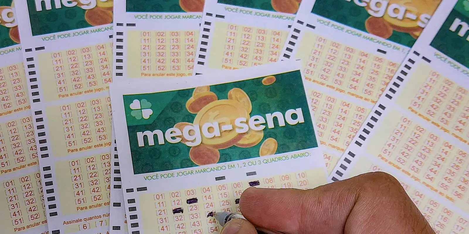 Mega-Sena pode pagar prêmio acumulado de R$ 38 milhões no sorteio deste domingo