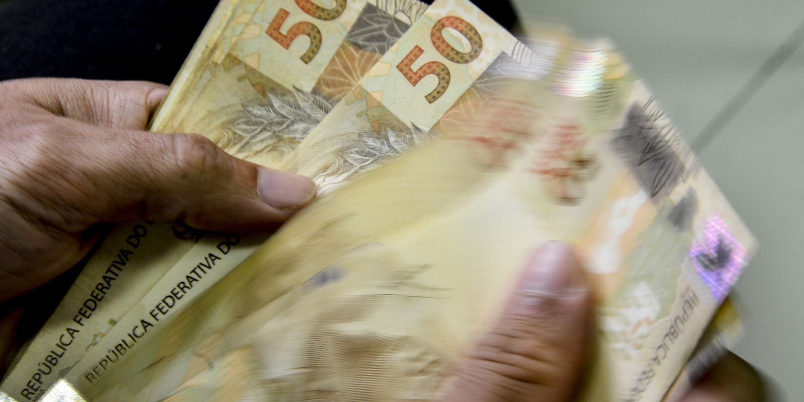 Prazo do Novo Desenrola Brasil para renegociação de dívidas acaba nesta segunda
