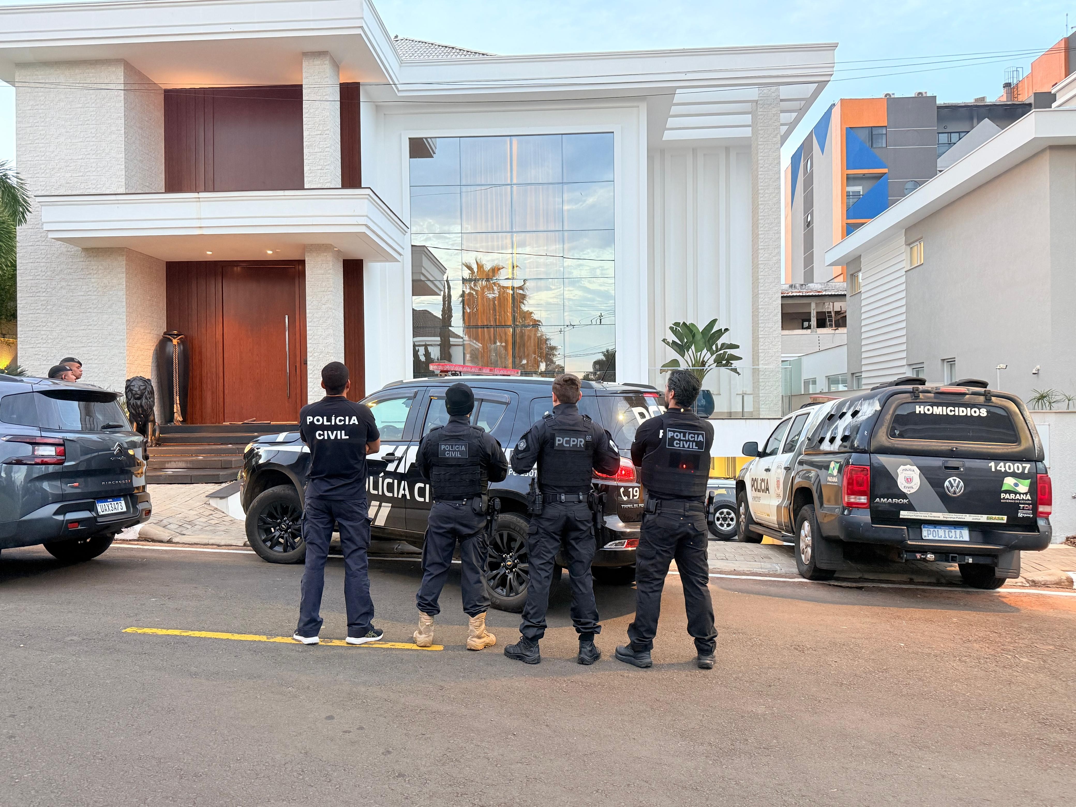 Homem é preso em João Pessoa durante operação da Polícia Civil contra rede de anabolizantes