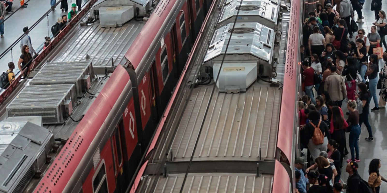 Trabalhadores da CPTM iniciam greve nas linhas 11, 12 e 13 contra privatização em São Paulo