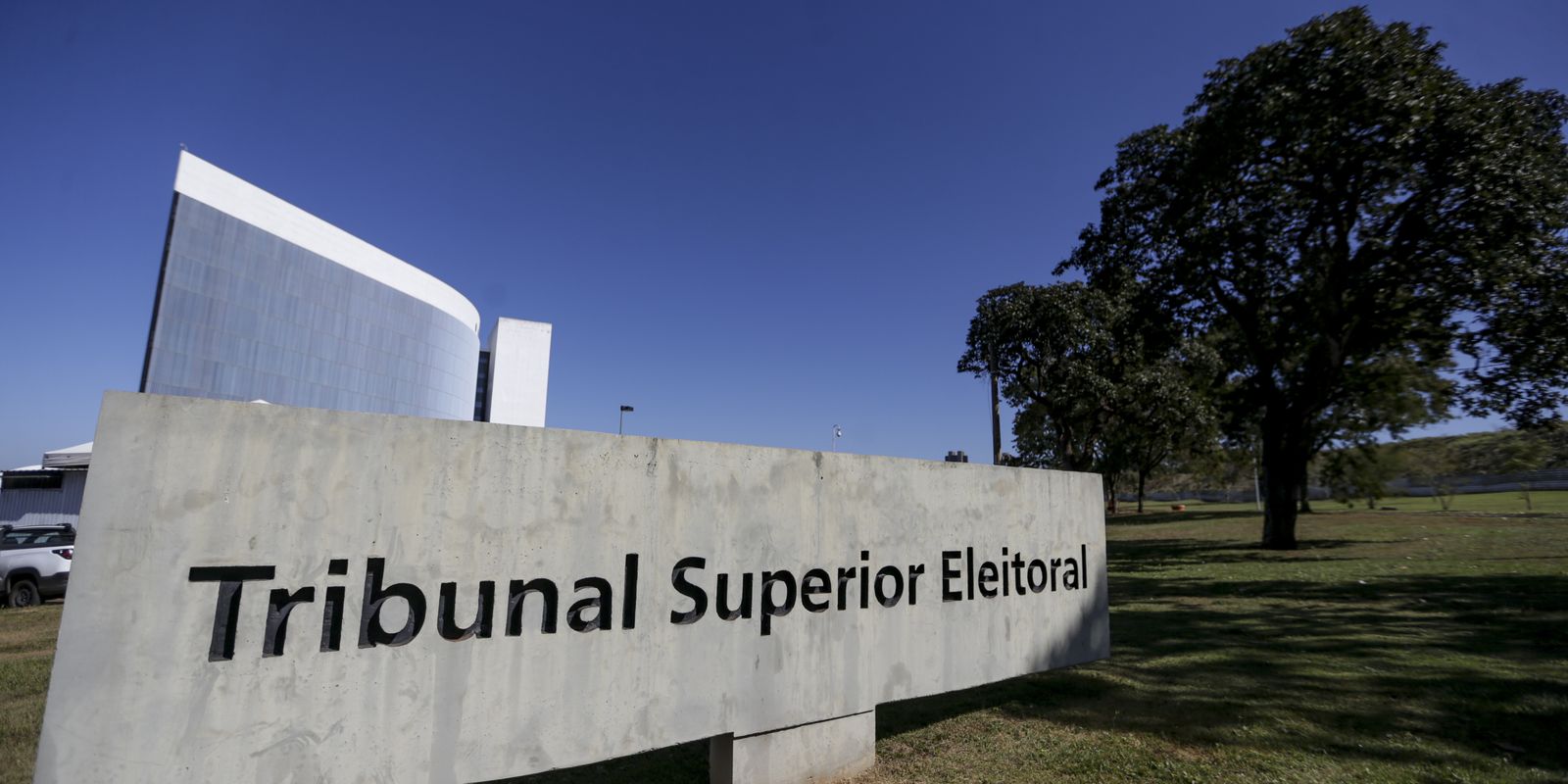 TSE cria conselho para monitorar inteligência artificial e desinformação nas eleições