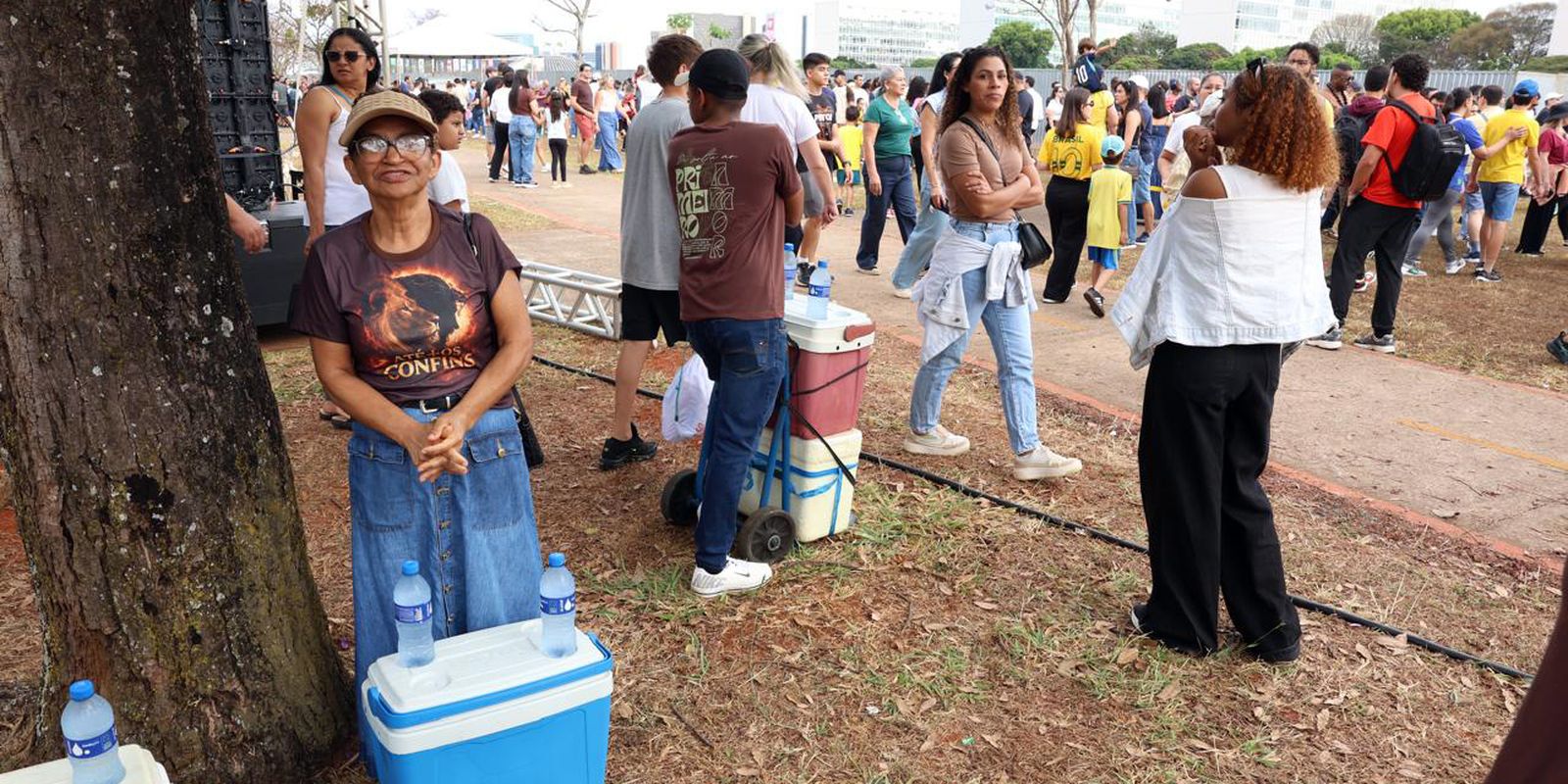 Trabalhadores informais buscam renda extra no desfile de 7 de setembro