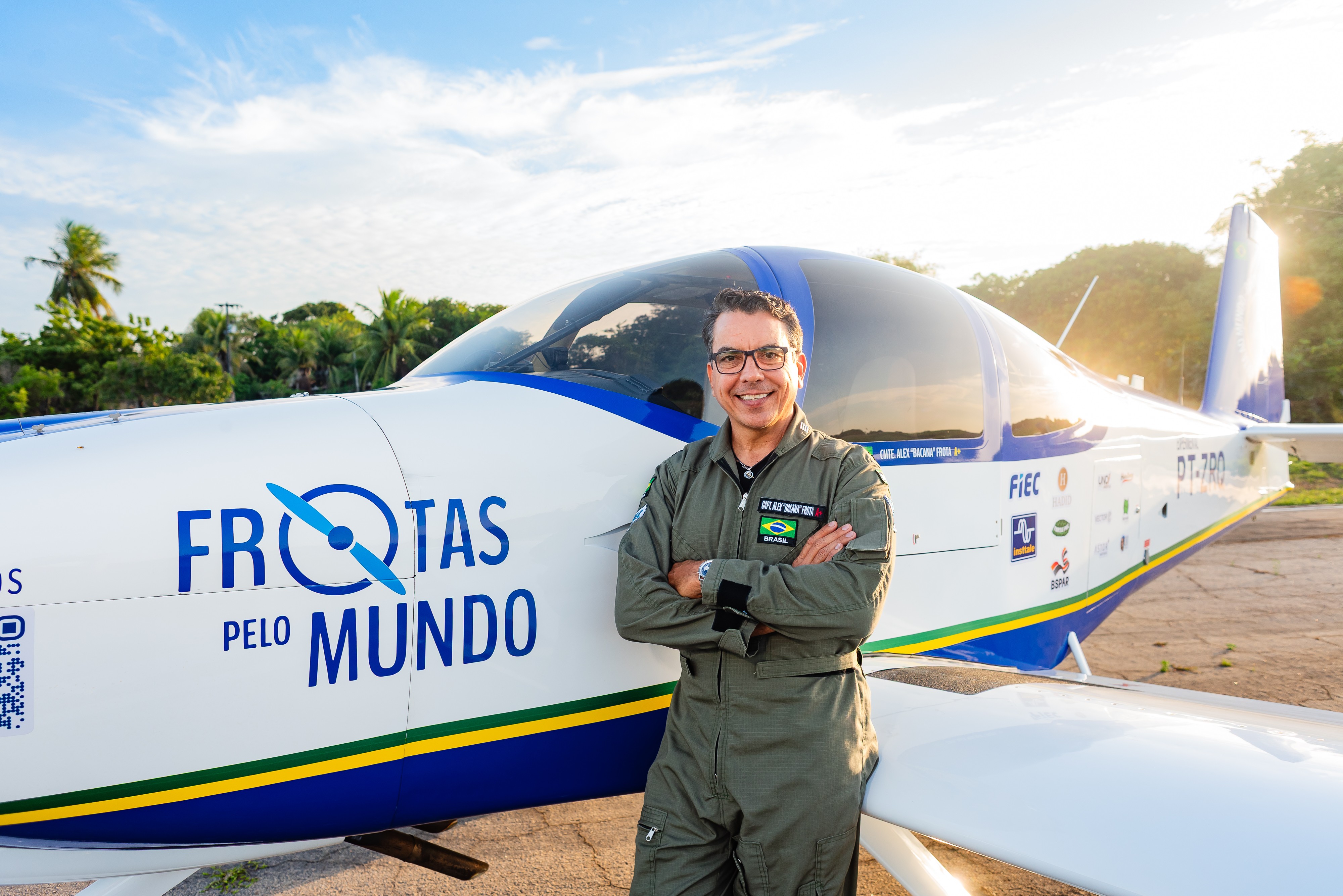 Piloto conclui volta ao mundo em monomotor e faz escala em João Pessoa