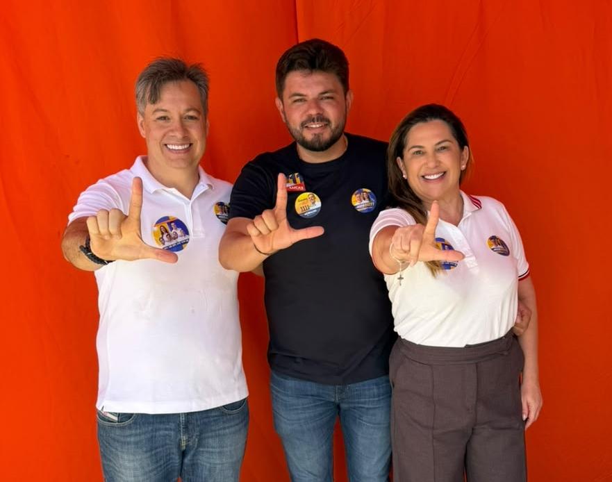 Carlos Rafael declara apoio à reeleição de Júnior Araújo durante encontro em Cajazeiras