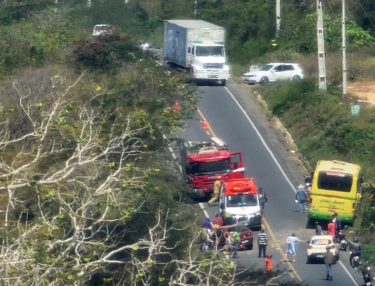 Acidente na BR-104 deixa homem ferido após colisão no Curimataú da Paraíba