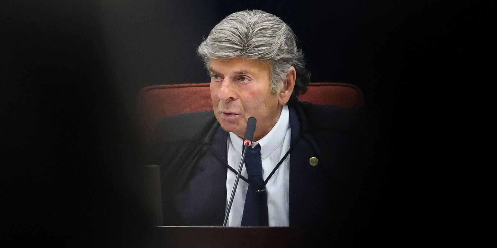 Luiz Fux cobra do Senado registros de Viviane Barci e Daniel Vorcaro