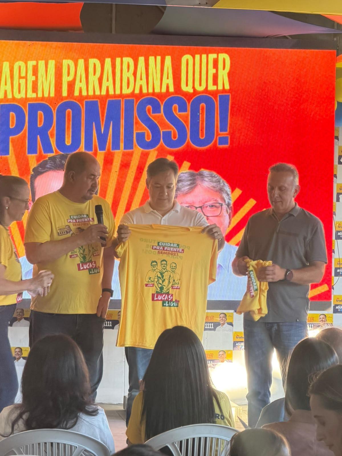 Júnior Araújo e Aguinaldo Ribeiro reúnem representantes do meio ambiente para discutir políticas ambientais na Paraíba