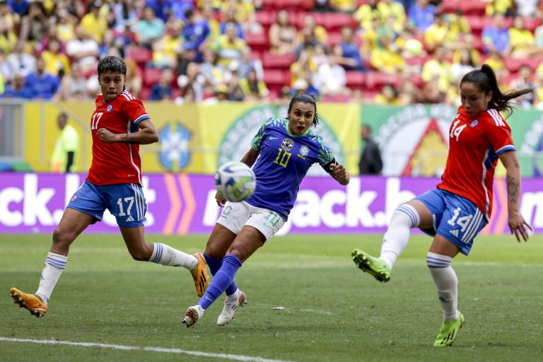 Leis do congresso viabilizam a copa de 2027 e impulsionam o futebol feminino