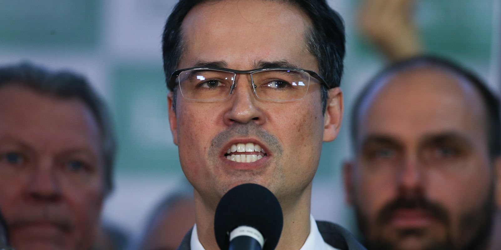 Maioria do TSE vota para manter suspensão da campanha de Deltan ao Senado