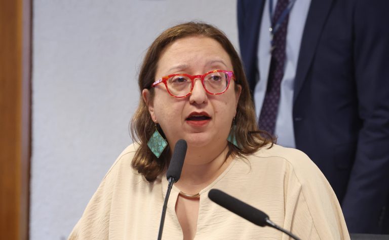 Pesquisa aponta alta taxa de depressão e problemas de saúde mental em jornalistas