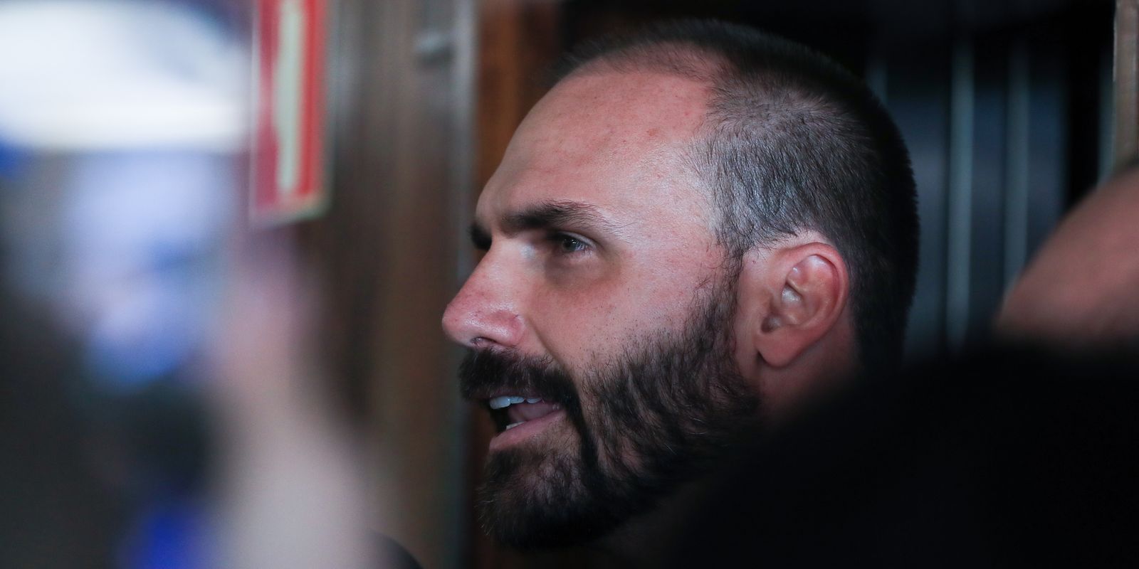Primeira Turma do STF rejeita recurso e mantém condenação de Eduardo Bolsonaro