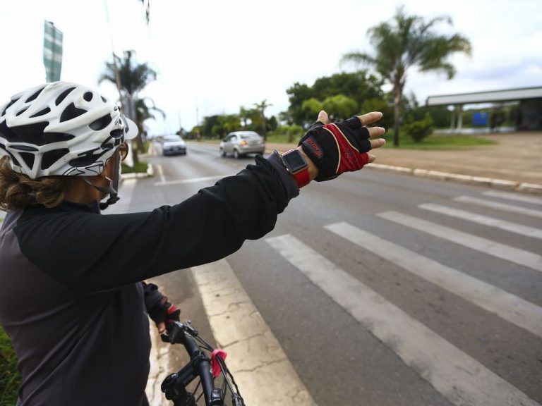Projeto de lei propõe aumentar pena para motorista que matar ciclista