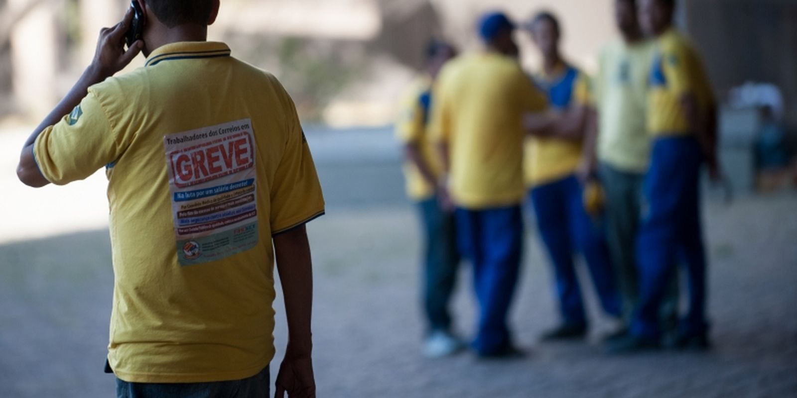 Trabalhadores dos correios iniciam greve geral por tempo indeterminado