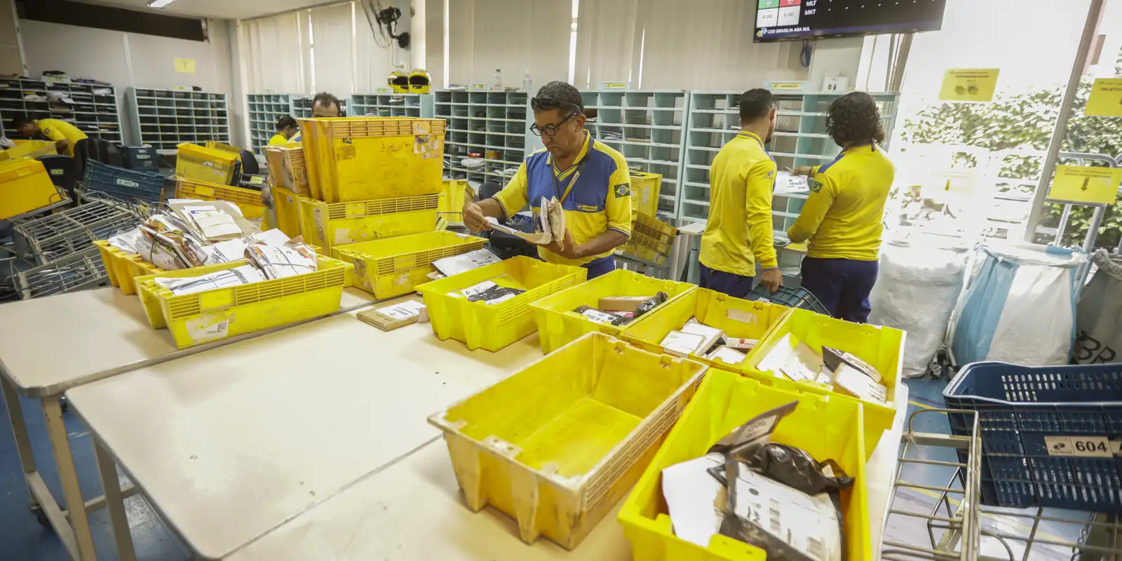 Correios e AliExpress firmam acordo para acelerar entregas