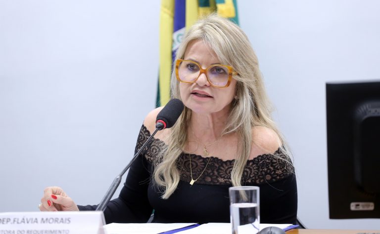 Comissão aprova acessibilidade em exames preventivos para mulheres