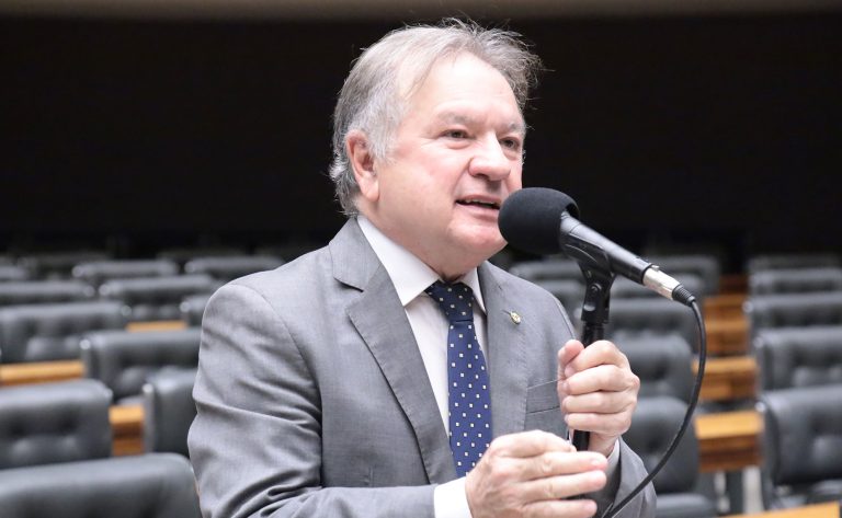 Câmara aprova dispensa de licitação para planos de saúde destinados a servidores