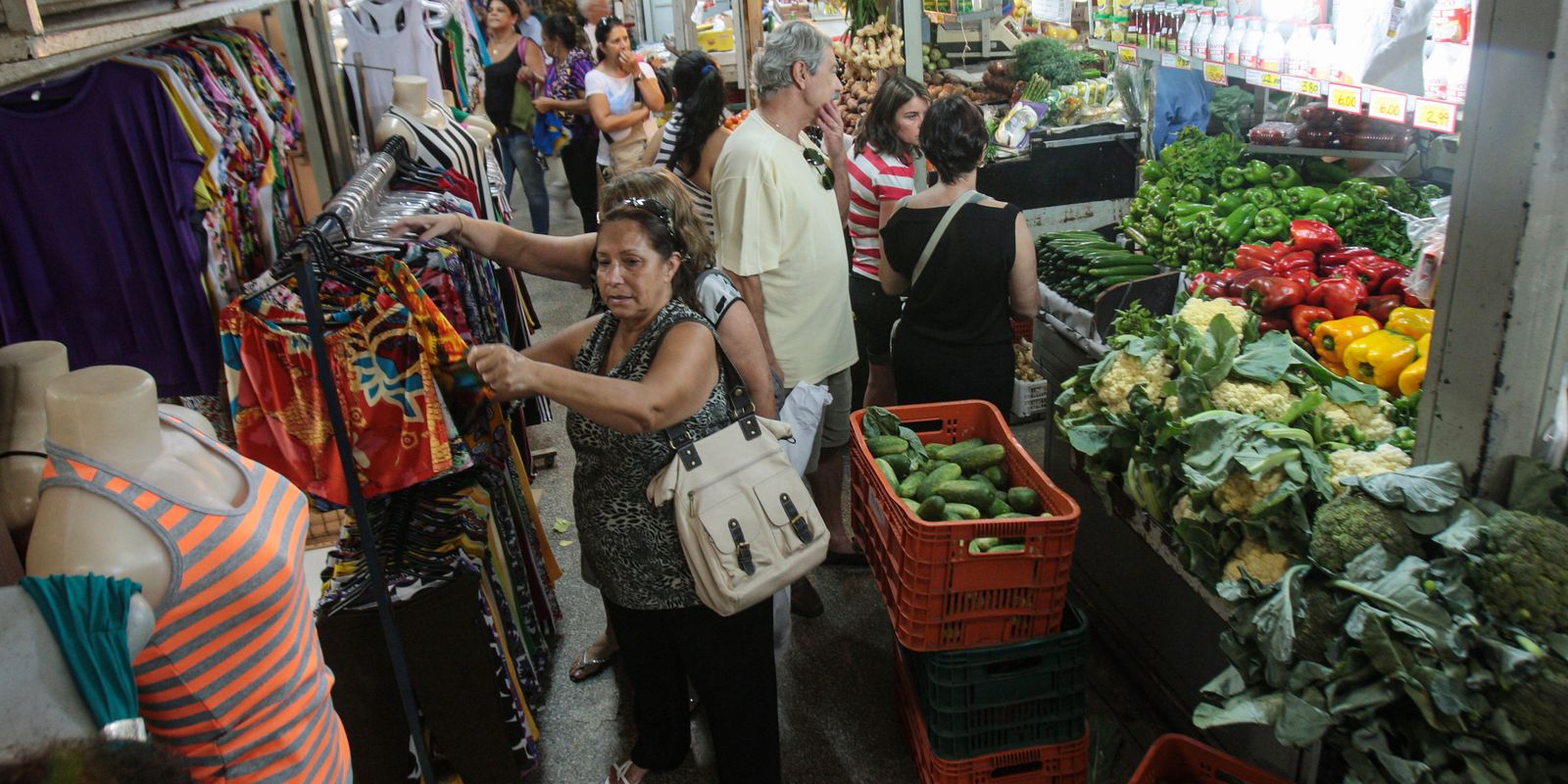 Corte em benefícios sociais ameaça a economia de cidades do interior
