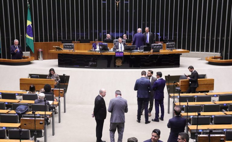 Câmara dos Deputados analisa acordo do Mercosul para proteger mulheres
