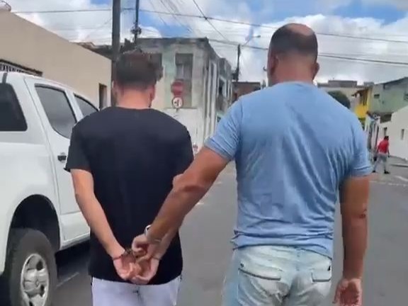 Condenado a 15 anos de prisão por roubo é alvo de prisão em Campina Grande