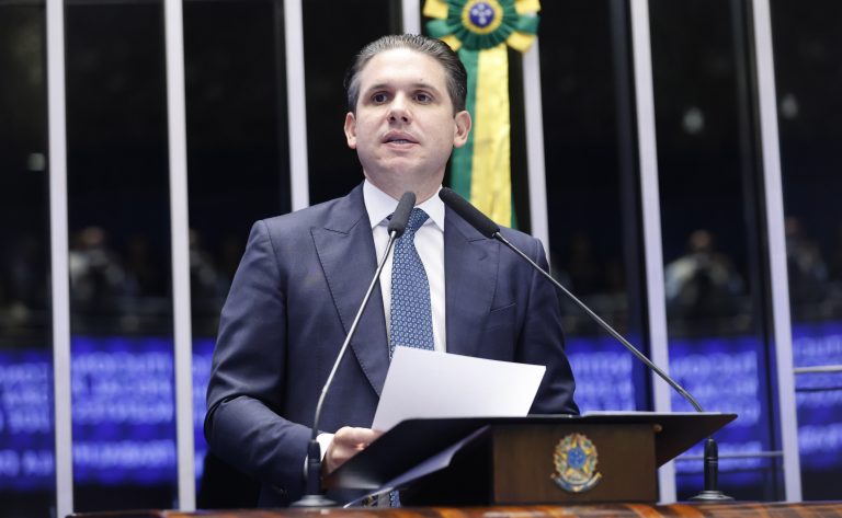Hugo Motta defende diálogo entre Poderes para fortalecer instituições no país