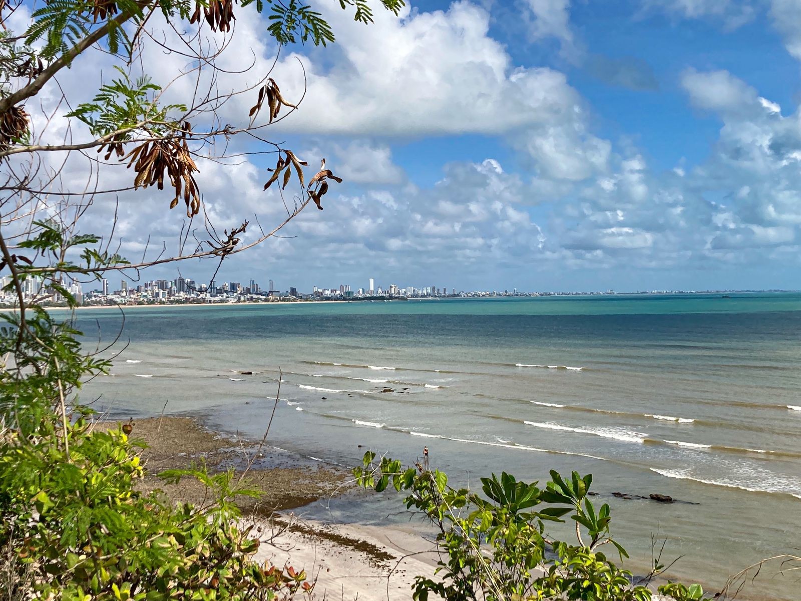 Litoral da Paraíba tem dois trechos de balneabilidade inadequada em João Pessoa