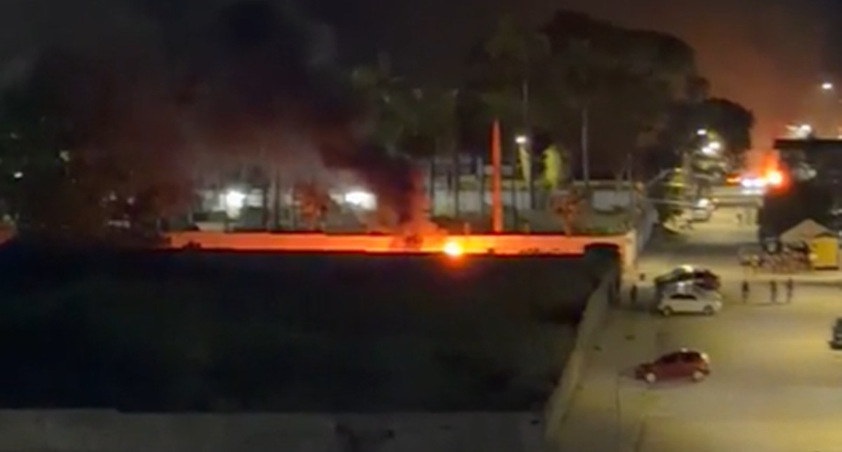 Protesto em João Pessoa após morte de dois homens em confronto com a polícia