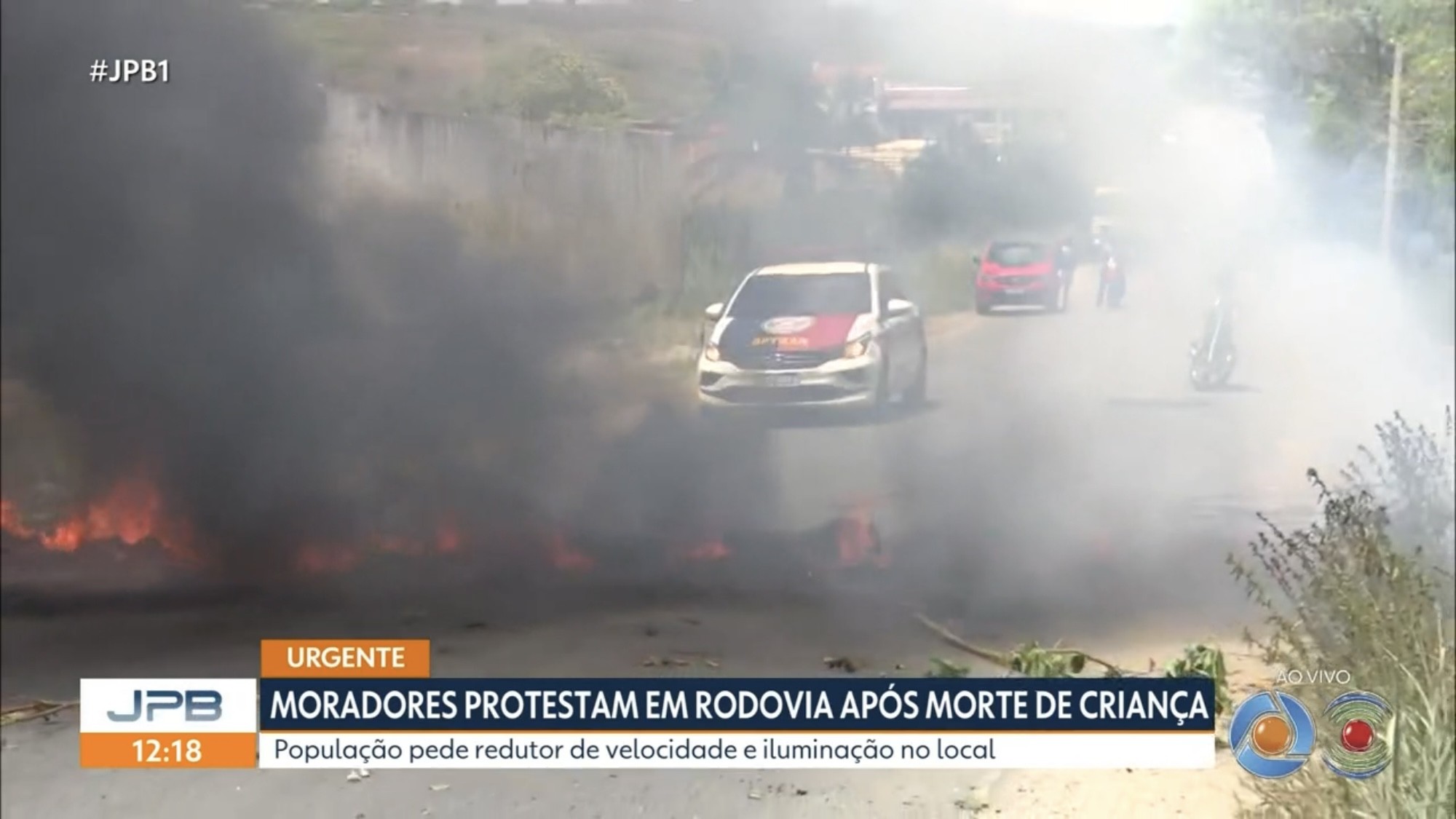 Moradores fazem protesto na PB-095 após morte de criança em Massaranduba