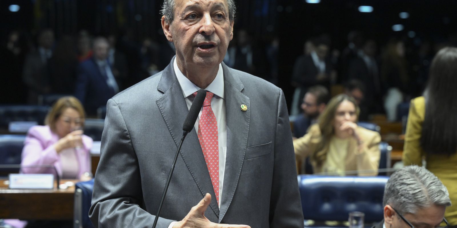 Omar Aziz é eleito governador do Amazonas no segundo turno